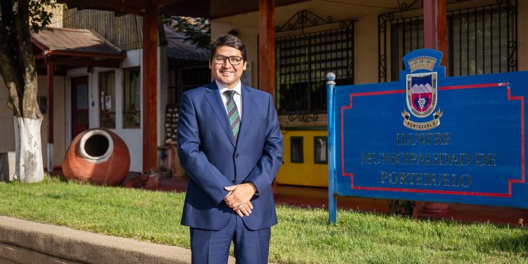 Alan Ibáñez renuncia como concejal de Portezuelo para asumir como nuevo Seremi de Desarrollo Social y Familia de Ñuble