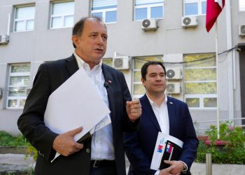 Ministro de vivienda Iván Poduje llega a Ñuble para coordinar acciones en materia de reconstrucción