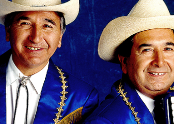 Se apagó la voz de una leyenda: Ismael Bustos vocalista de «Los Hermanos Bustos» falleció esta tarde