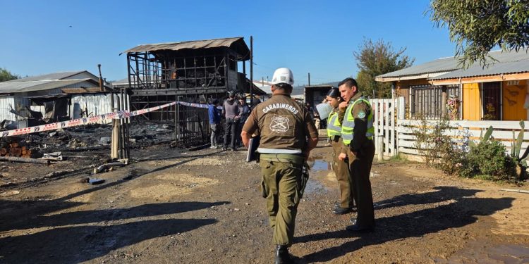 Incendio destruye cuatro viviendas y deja dos personas lesionadas en Coelemu