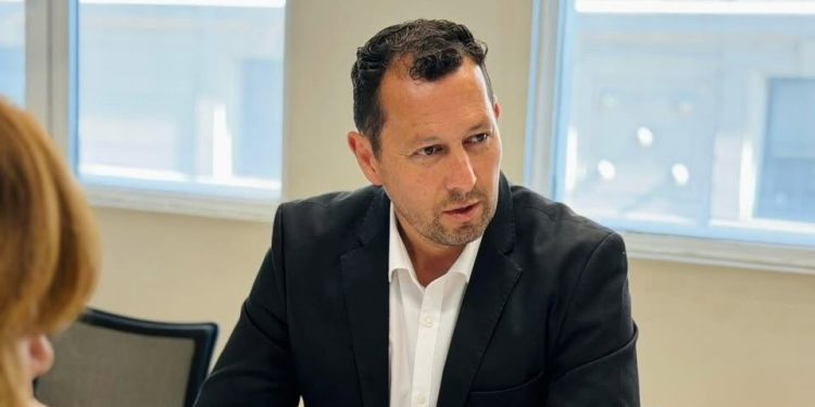 Alcalde de Quirihue confirma aplicación de Aula Segura tras nuevos hechos de violencia en el Liceo Carlos Montané Castro