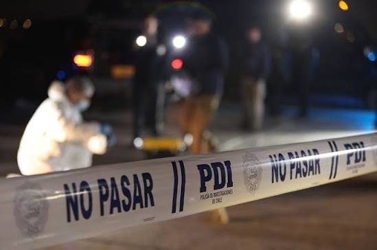 Investigan muerte de hombre hallado en la calle en el centro de Chillán