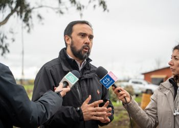 Gobernador Crisóstomo emplaza a Kast: exige activar de inmediato el 2% constitucional para enfrentar la catástrofe por las lluvias