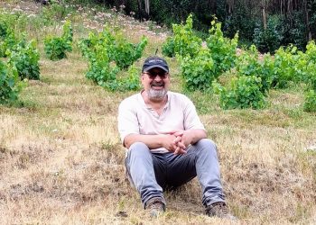 Pesar en el mundo viñatero: fallece Fabián Mora Reyes, histórico impulsor del vino y el turismo en Guarilihue