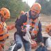 Sobrevivió toda la noche en el entretecho junto a su mascota: GOPE rescata a hombre aislado por el desborde del río Ñuble