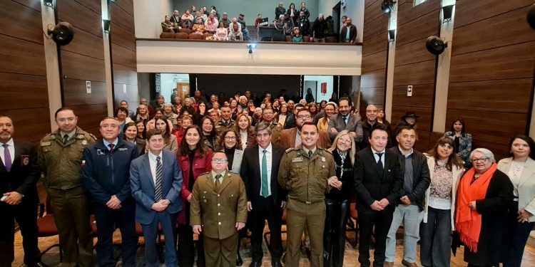 Capacitan a personas mayores de Coelemu sobre fraude financiero