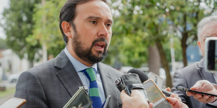 El triunfo de Crisóstomo: Corte Suprema rechaza su desafuero del Gobernador de Ñuble